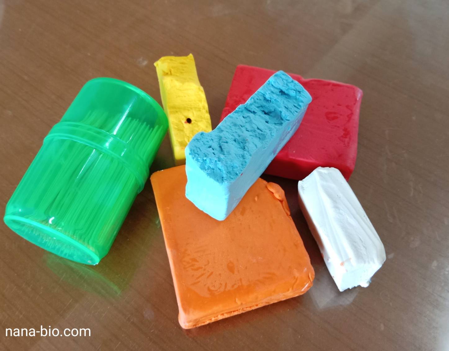 ดินน้ำมัน